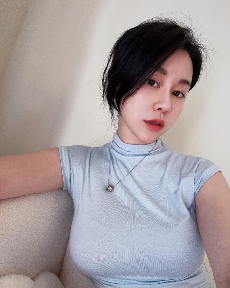 A005 照片354张 视频0个 台湾 年轻气质少妇 美女 生活日常 旅游