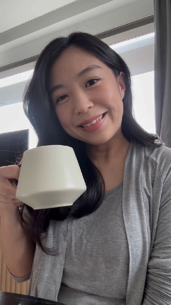 A067 照片1502张 视频74个 马来西亚 少妇 宝妈 主持人 生活日常 带娃 婚纱照孕照 家庭朋友聚会 旅游 自拍照