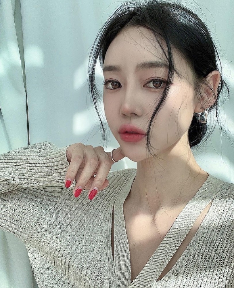 A083 照片723张 视频34个 韩国 精致少妇美女 生活日常 旅游 自拍多 自拍视频多