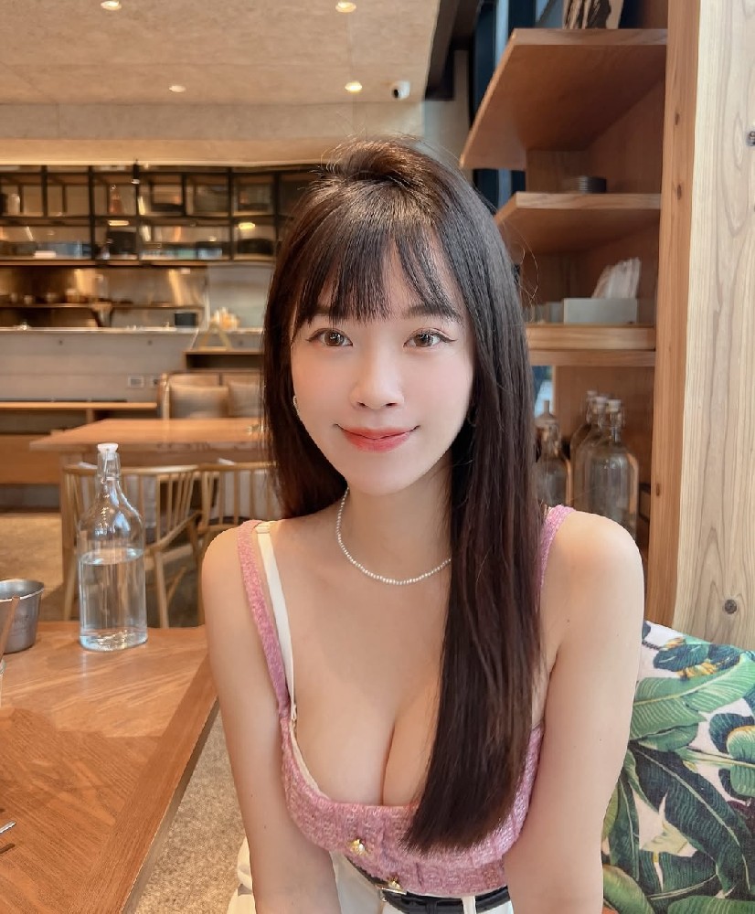 A197 照片602张 视频0个 台湾 年轻美女 性感 生活日常 旅游