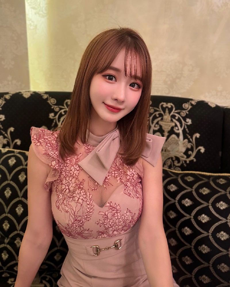 A222 照片2824张 视频105个 日本 混血 美女  日常 生活 旅游 美食 看演唱会 自拍