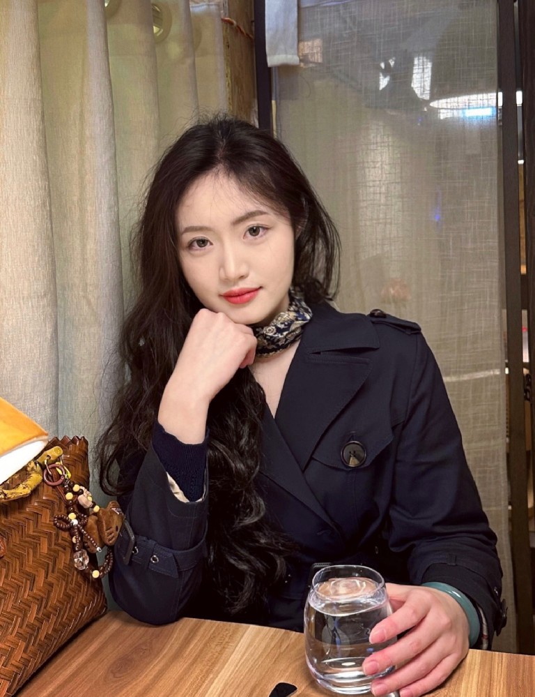 A230 照片380张 视频21个 中国女 年轻美女 小姐姐 生活日常 旅游 真实 视频包含实况live