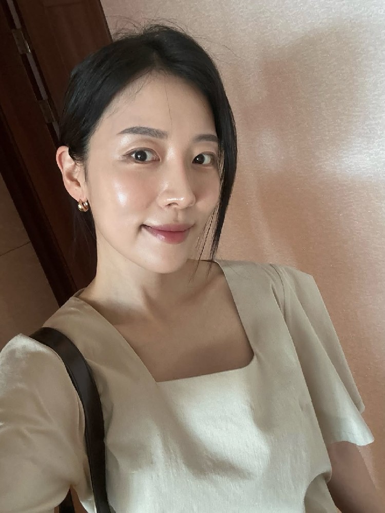 A262 照片2295张 视频47个 韩国 精致美女少妇 宝妈 生活日常 旅游 带娃 高尔夫