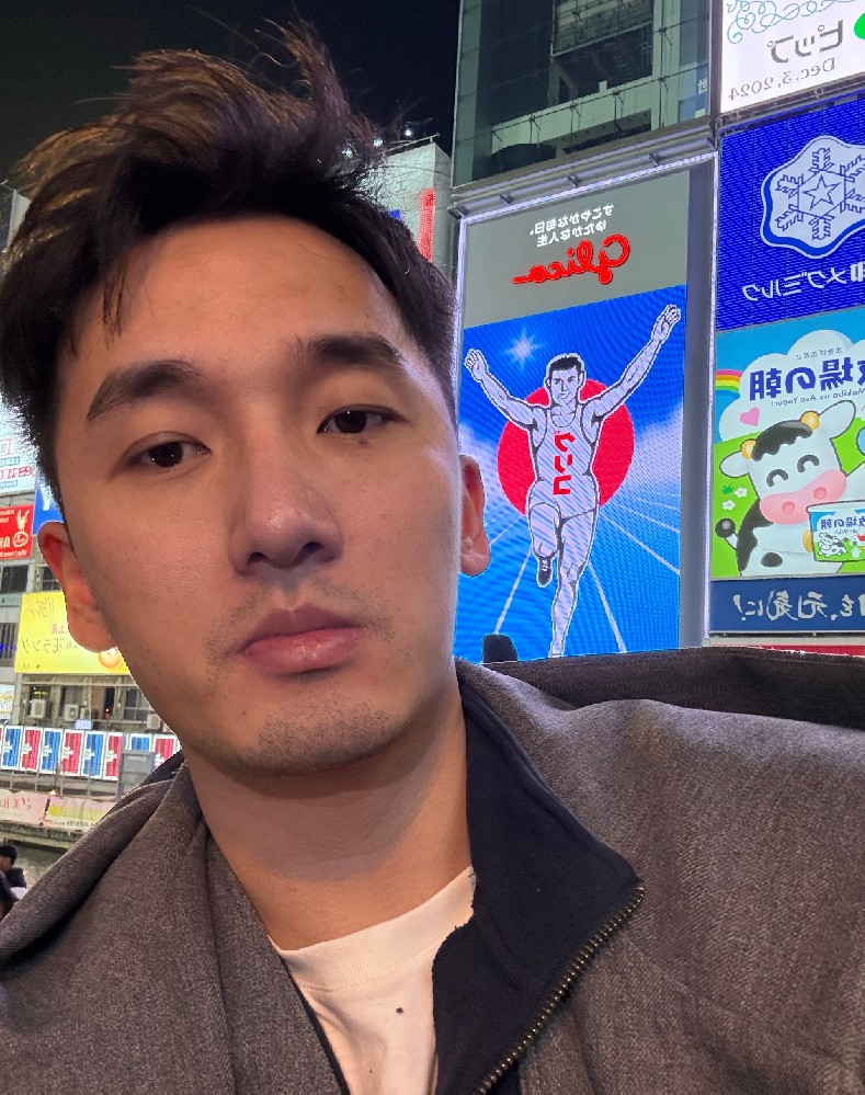 D937 照片1720张 视频251个 中国男 气质帅哥 生活日常 旅游 健身 腹肌