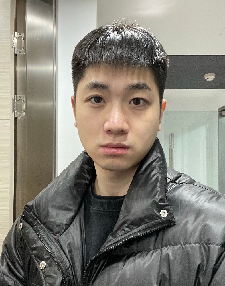 D938 照片437张 视频115个 中国男 年轻帅哥 生活日常 旅游 宠物 有自拍视频