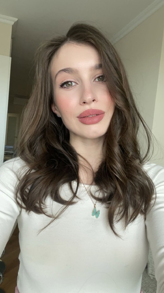 N330 照片585张 视频60个 俄罗斯 少妇 比基尼  自拍 居家 度假 旅游 生活日常 照片