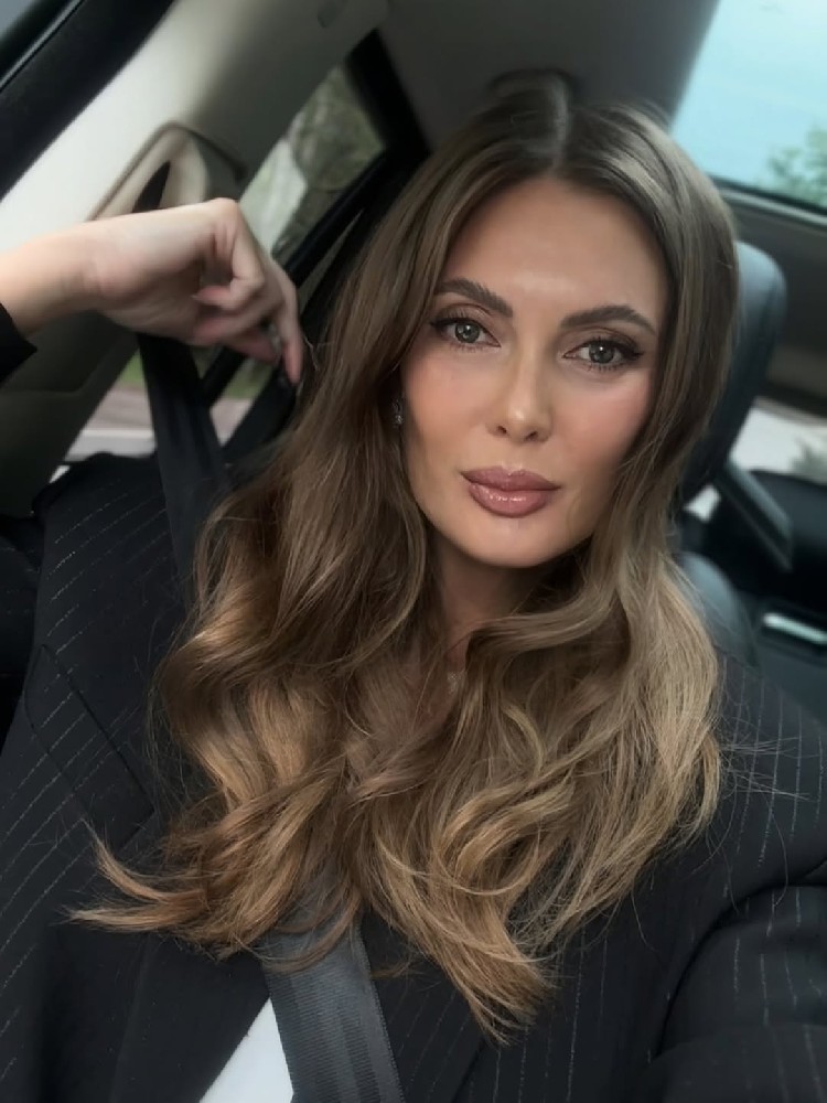 N332 照片585张 视频47个 欧美女 宝妈 日常 生活 旅游 自拍