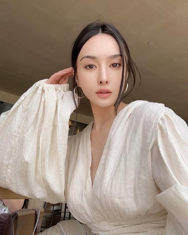 A287 照片458张 视频7个 中国女 气质美女 全球旅游 生活日常