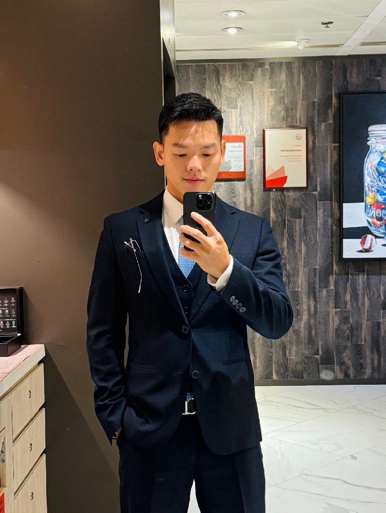 D021 照片1313张 视频222个 中国男 生活日常 旅游 健身 正装 腹肌 视频包含实况Live